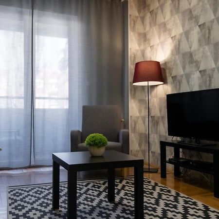 Central Fenix Apartment - Free Private Parking-Fast Wi-Fi 诺威萨 外观 照片
