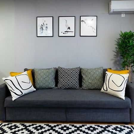 Central Fenix Apartment - Free Private Parking-Fast Wi-Fi 诺威萨 外观 照片