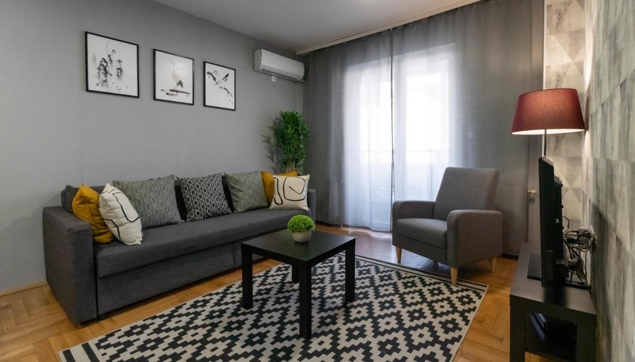 Central Fenix Apartment - Free Private Parking-Fast Wi-Fi 诺威萨 外观 照片