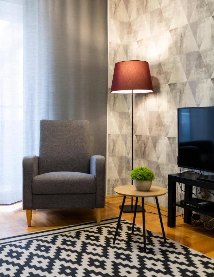 Central Fenix Apartment - Free Private Parking-Fast Wi-Fi 诺威萨 外观 照片