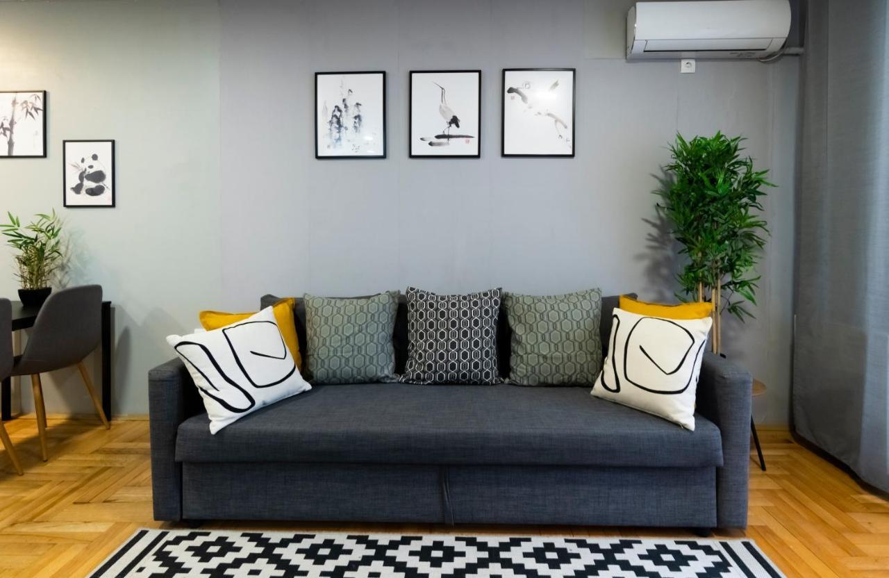Central Fenix Apartment - Free Private Parking-Fast Wi-Fi 诺威萨 外观 照片