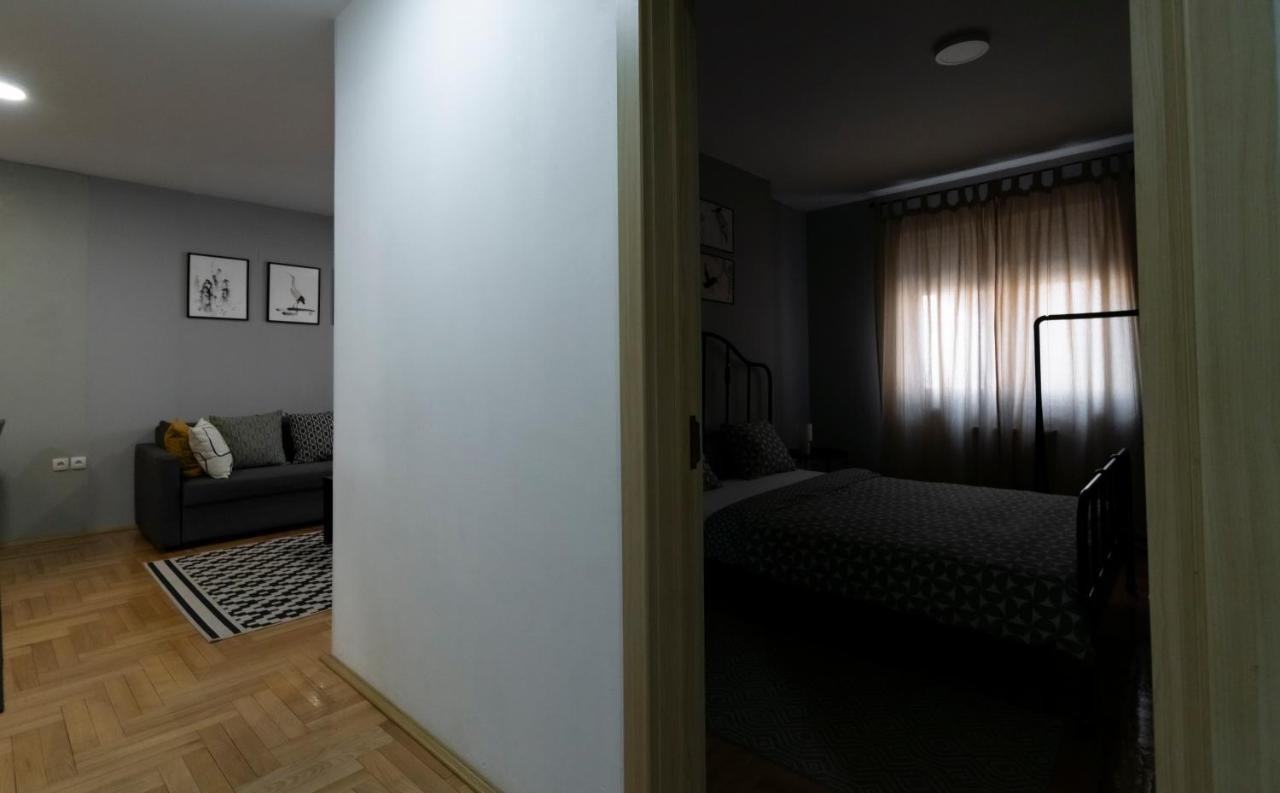 Central Fenix Apartment - Free Private Parking-Fast Wi-Fi 诺威萨 外观 照片