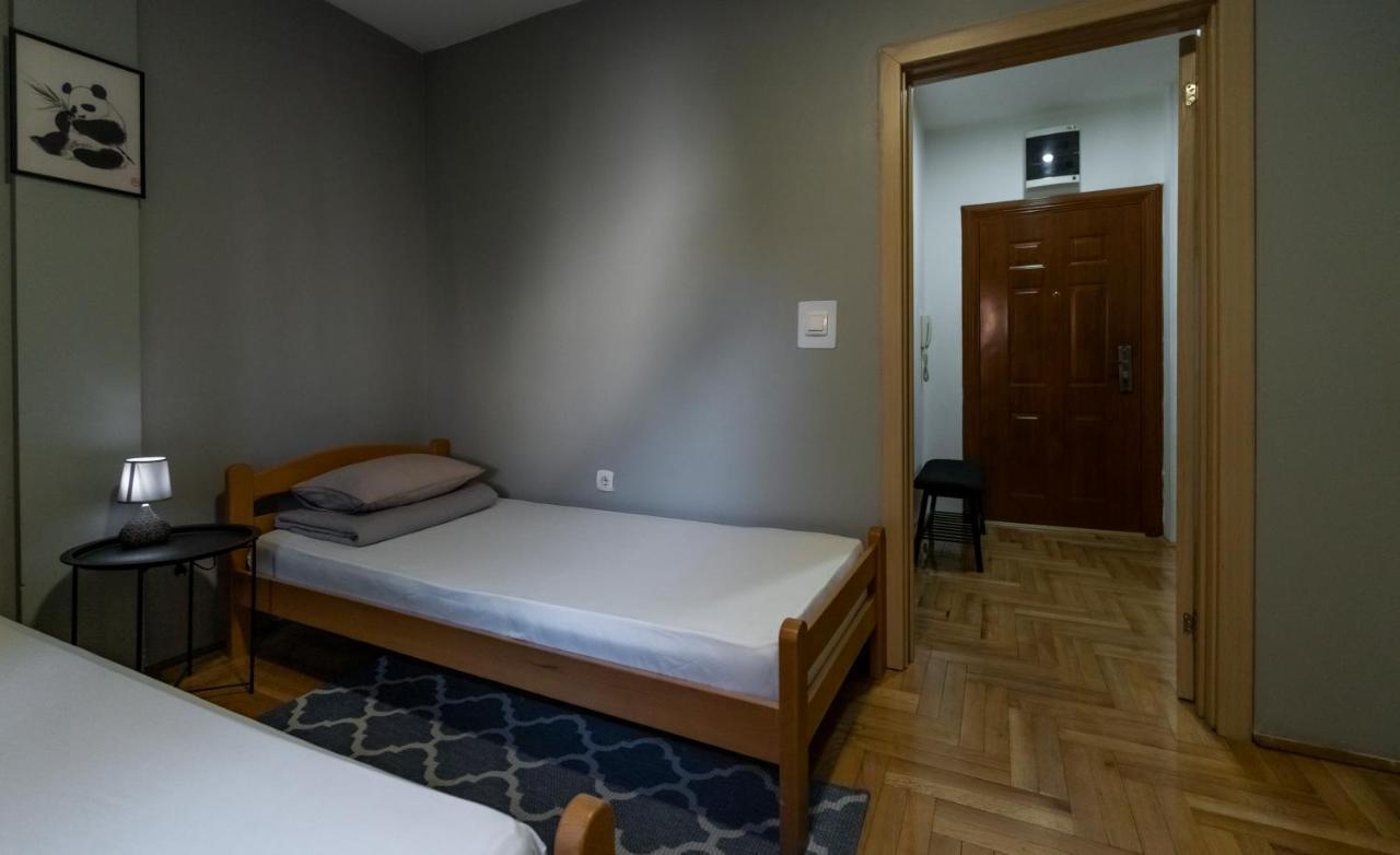 Central Fenix Apartment - Free Private Parking-Fast Wi-Fi 诺威萨 外观 照片